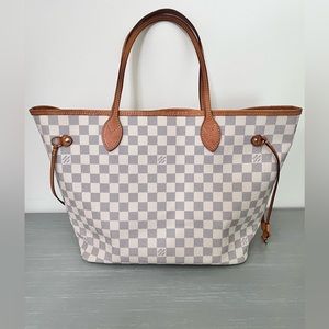 Louis Vuitton Neverfull MM Tote